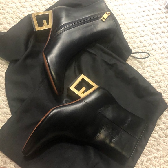 ❤️SOLD💜[givenchy] BNWT “g” block heel booties - Picture 4 of 8